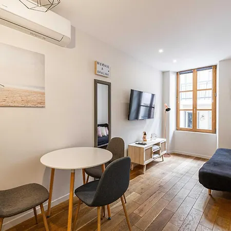 Apartment Magnificent Renovated 2 Cannes
