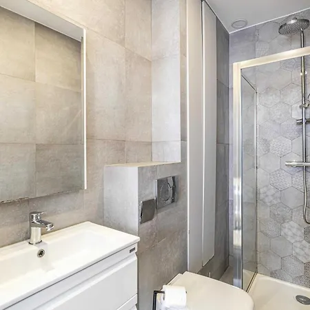 Magnificent Renovated 2 Cannes